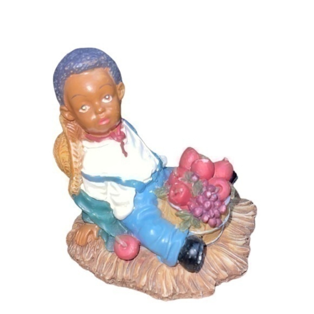 Vintage Figurine Of African American Boy Eating Apples - K’s Collection